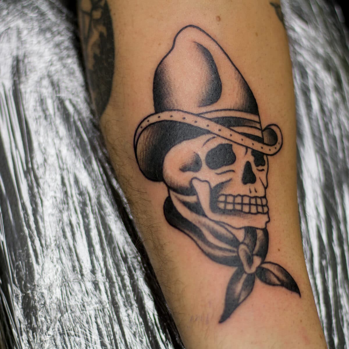 Skull, hat & bandana